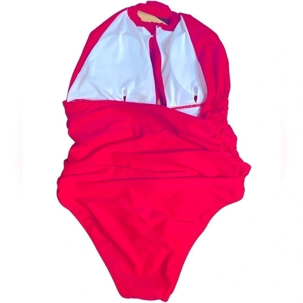 Cupshe Keep Secrets l Retro High Neck Keyhole Tummy Control Red Halter NWOT